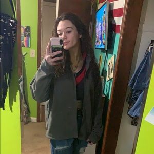 Meet your Posher, Macy